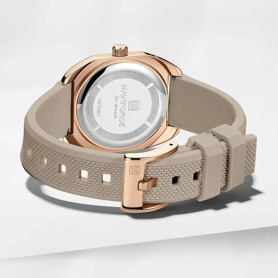 Relógio Feminino Quartzo Pulseira de Silicone e Vidro Mineral Lenogue Bege