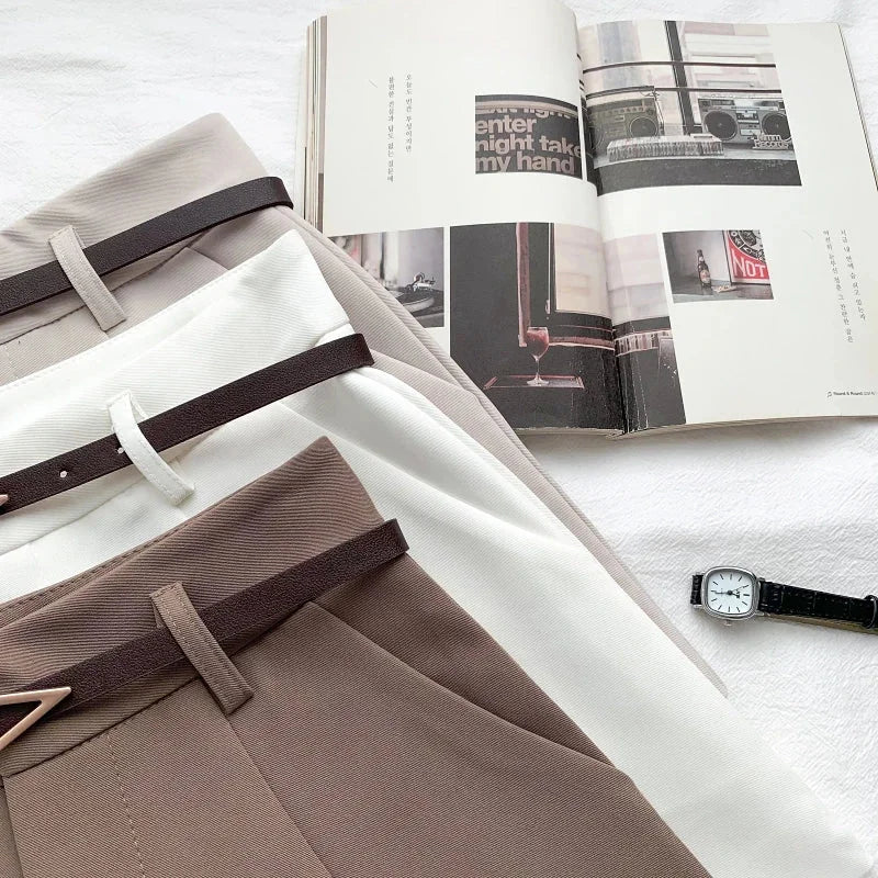 Shorts de Alfaiataria Cintura Alta com Cinto Lenogue