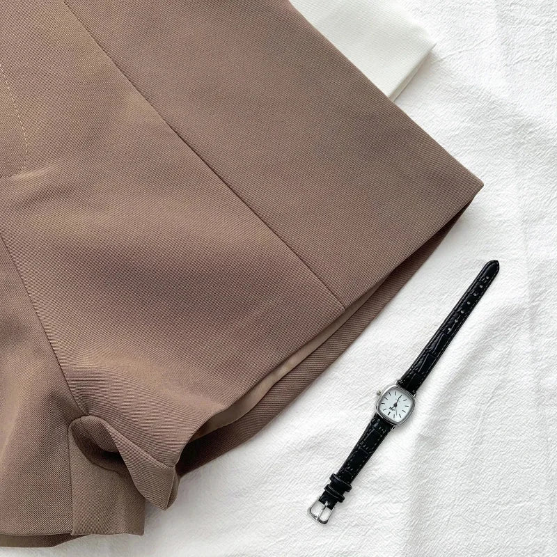 Shorts de Alfaiataria Cintura Alta com Cinto Lenogue