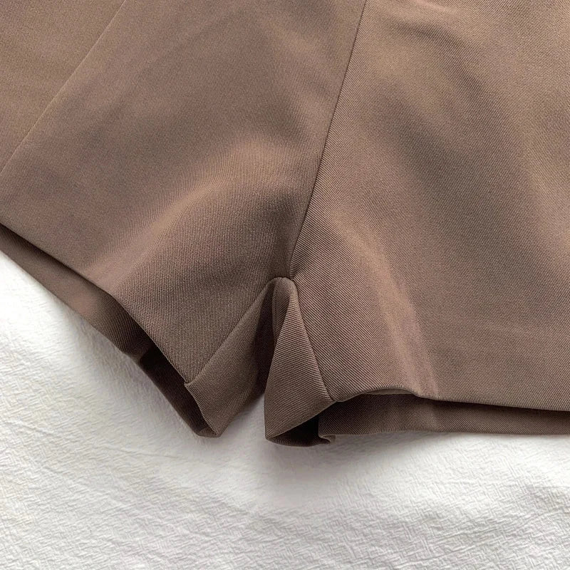 Shorts de Alfaiataria Cintura Alta com Cinto Lenogue