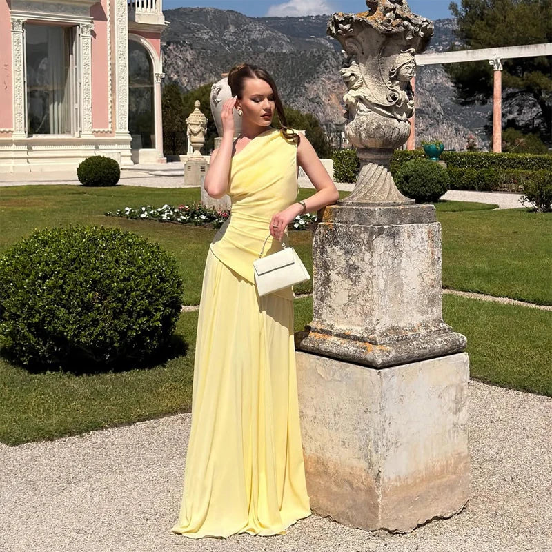 Vestido Assimétrico de Chiffon com Ombro a Ombro Charme Lenogue