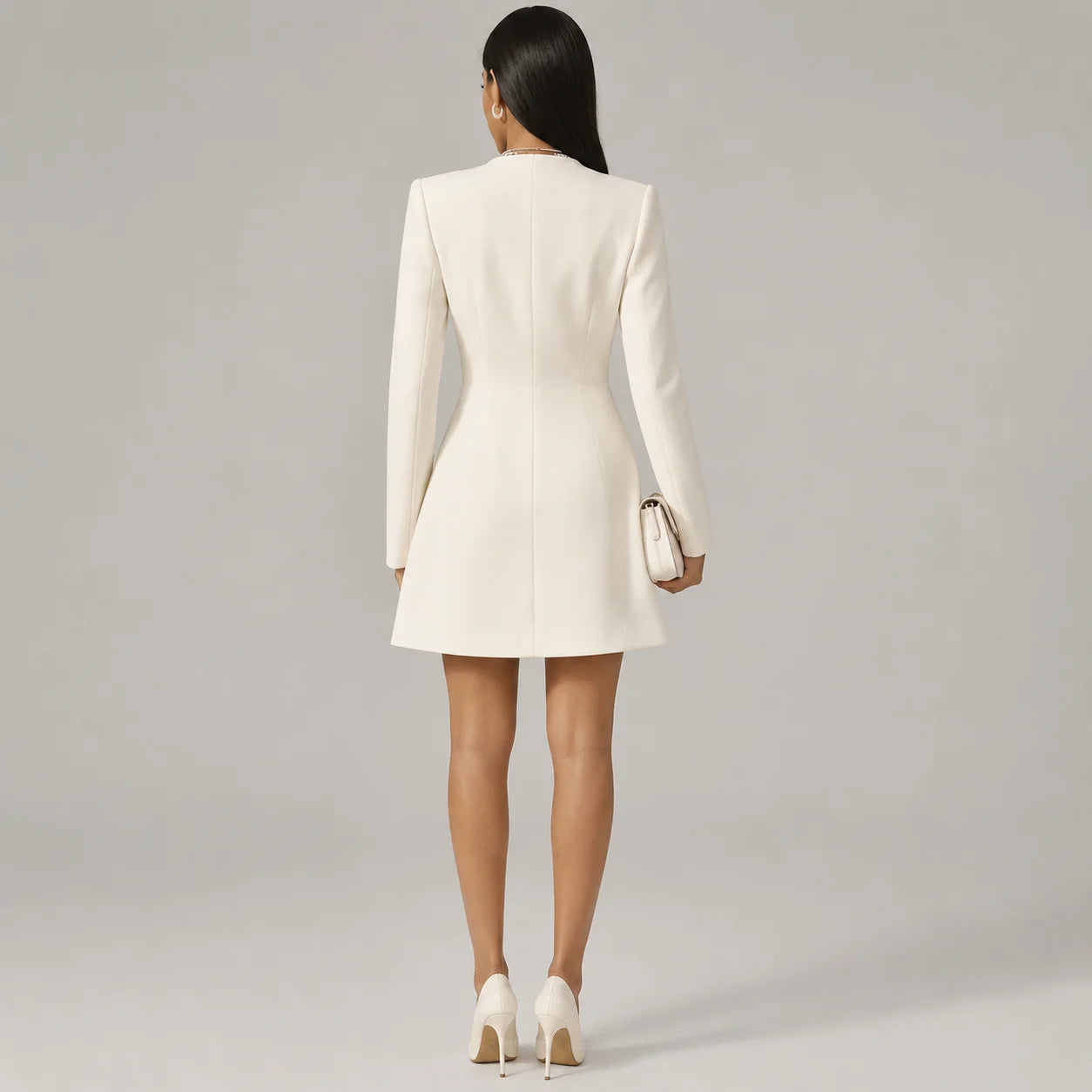 Vestido Blazer Curto Trespassado com Decote v Chic Lenogue