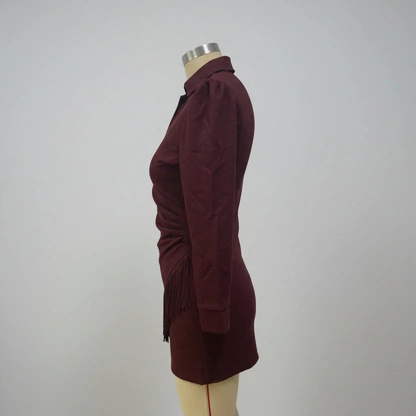 Vestido Curto Gola Lapela Camurça Sintética com Franjas Lenogue