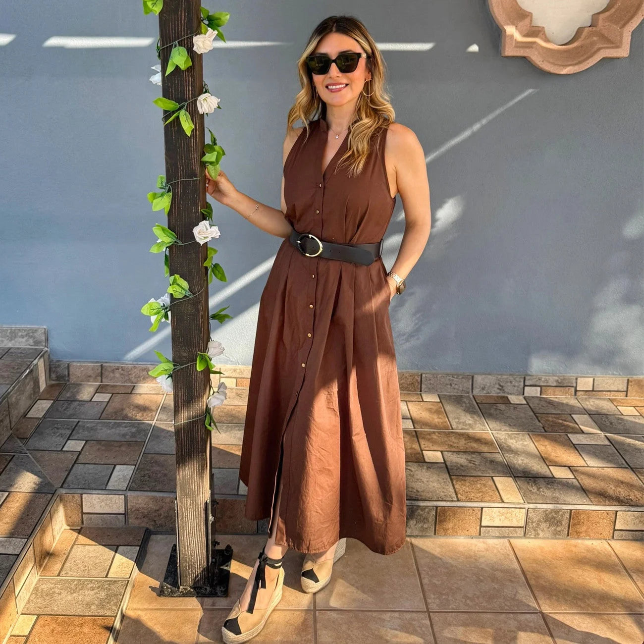 Vestido Evasê com Cinto e Botões para Eventos Casuais Lenogue