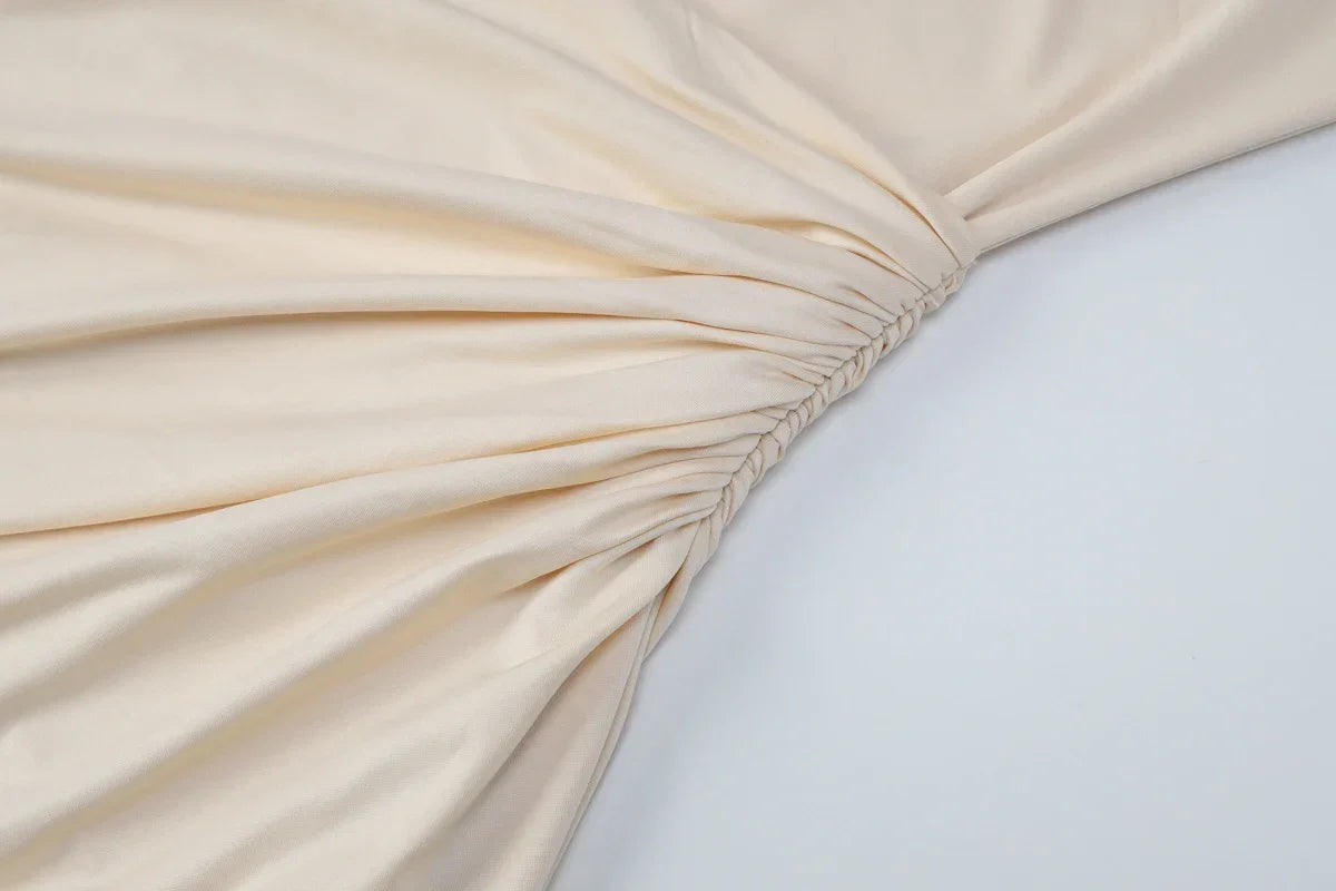 Vestido Longo Tubinho Gola Alta com Franzido Manga Longa Lenogue