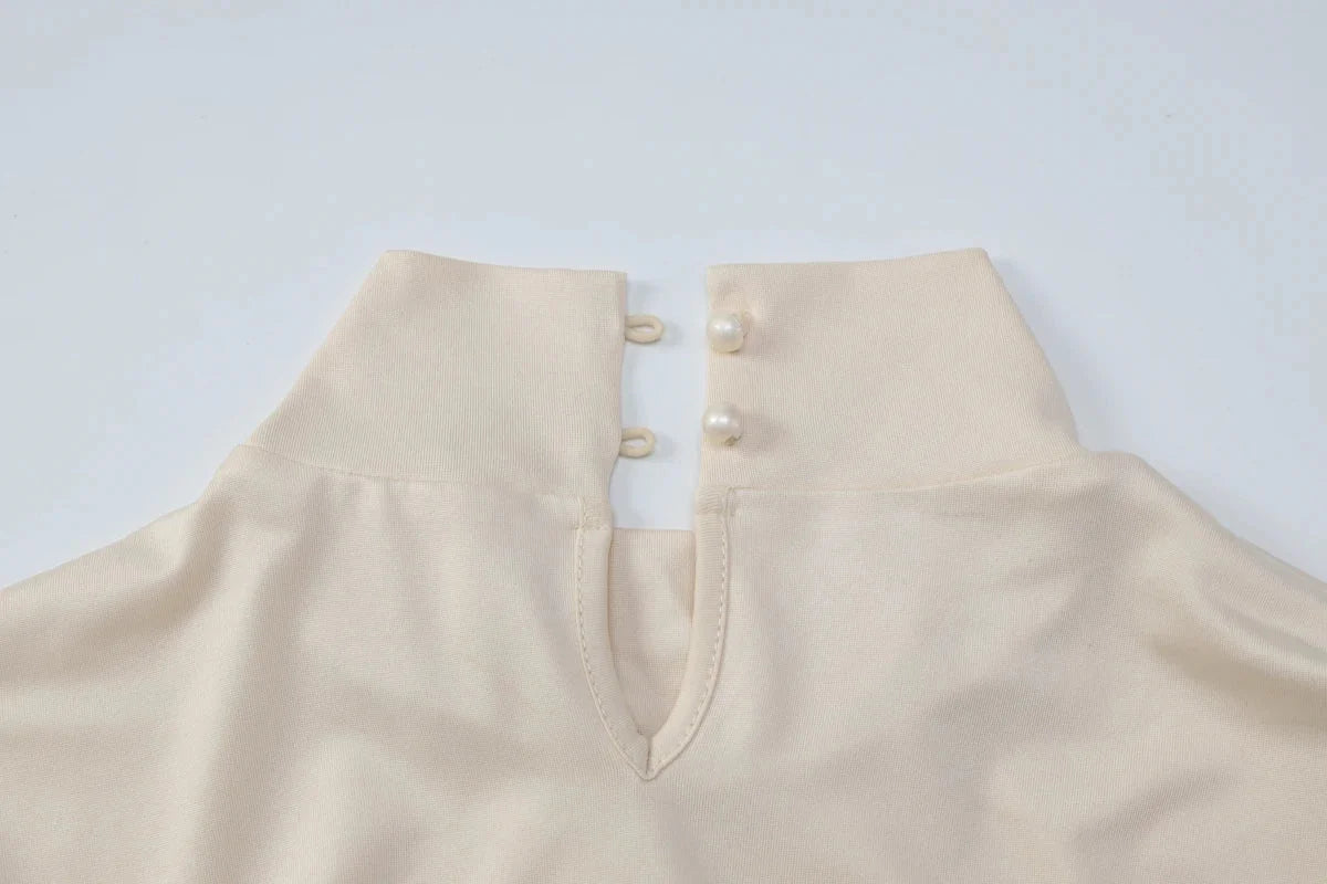 Vestido Longo Tubinho Gola Alta com Franzido Manga Longa Lenogue