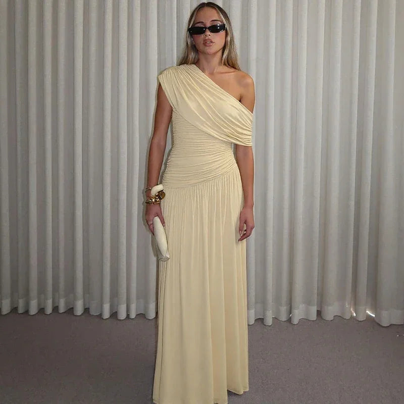 Vestido Longo um Ombro só com Franzido e Pregas Lenogue