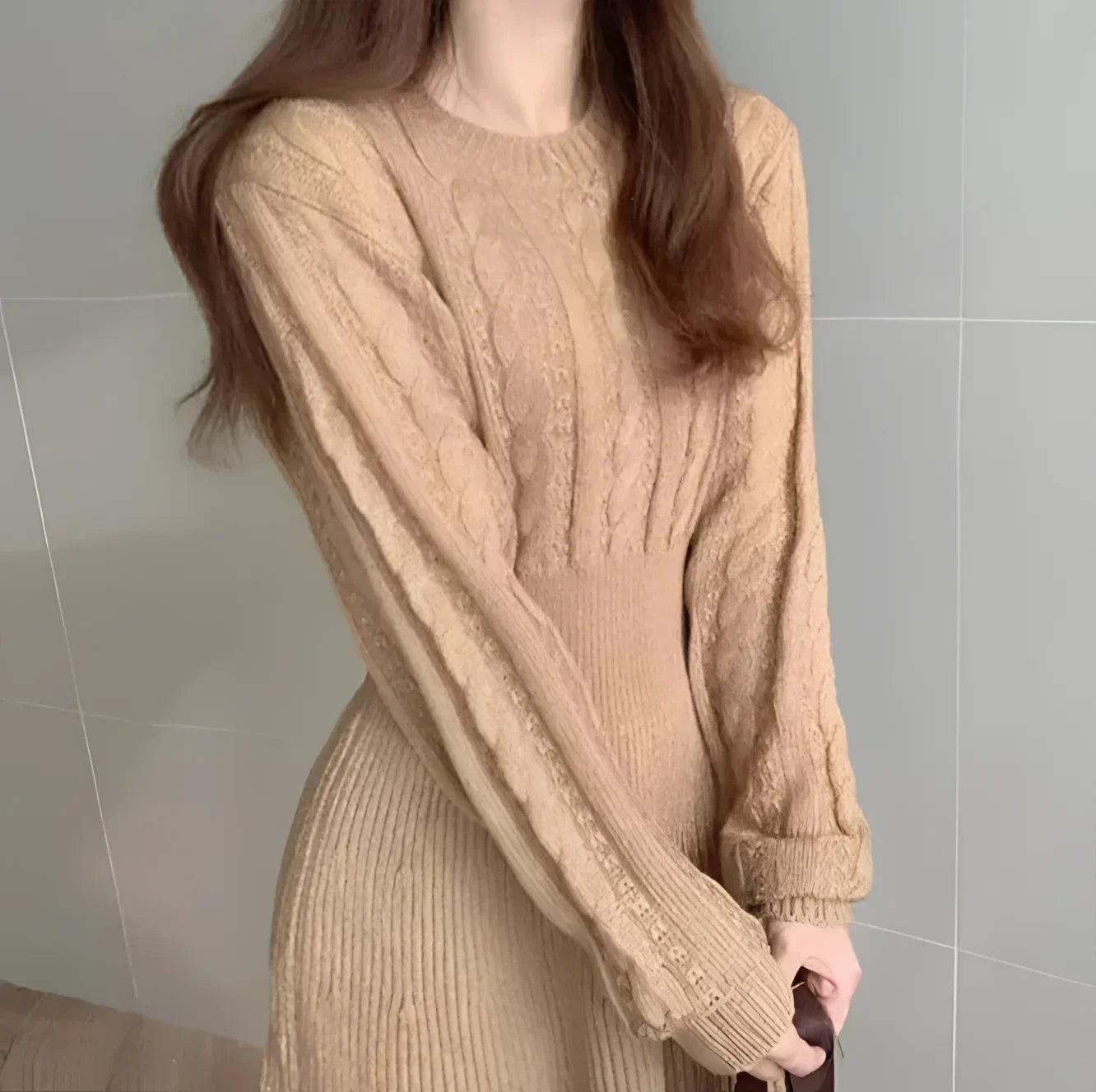 Vestido Midi em Tricot Off White para Estilo Casual Chic Lenogue