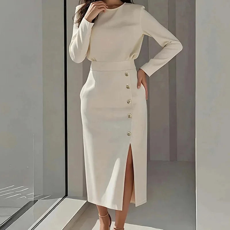 Vestido Midi Gola Redonda Manga Longa com Botões Fenda Lenogue