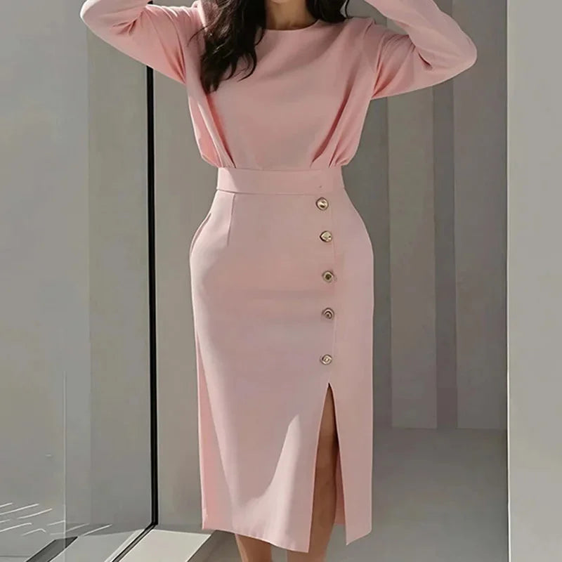 Vestido Midi Gola Redonda Manga Longa com Botões Fenda Lenogue