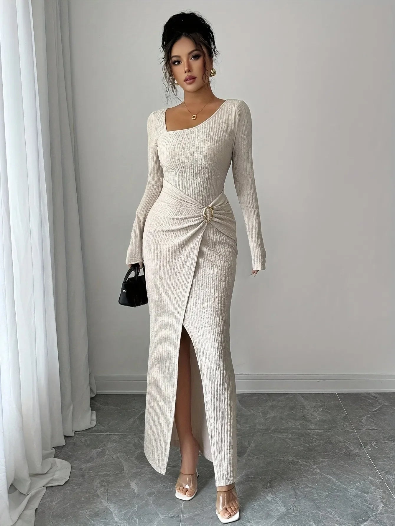 Vestido Midi Malha Texturizada Paetês Barra Assimétrica Lenogue