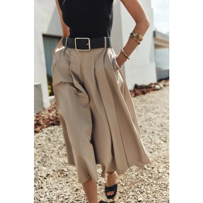 Vestido Midi Plissado em Tricot com Cinto para Festas Lenogue