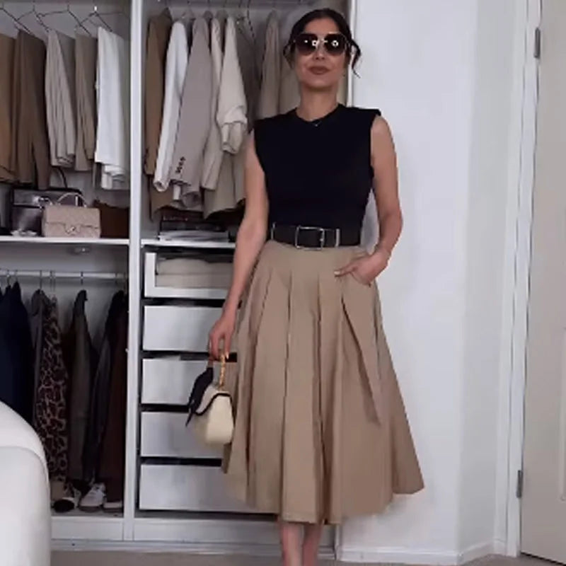 Vestido Midi Plissado em Tricot com Cinto para Festas Lenogue