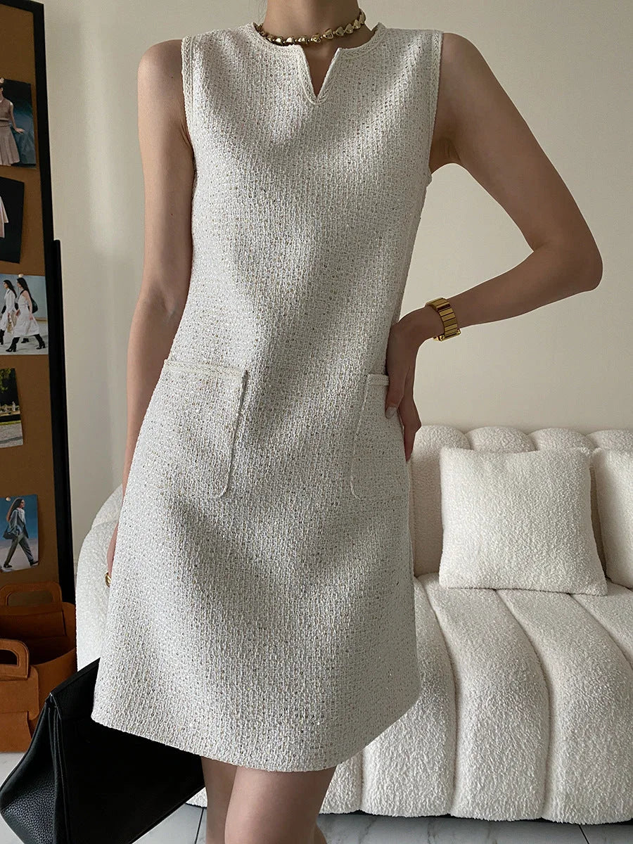Vestido Tweed sem Mangas Bordado em Paetês Lenogue Branco / p
